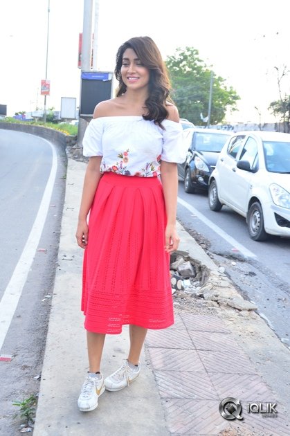 Shriya-Saran-Latest-Photos